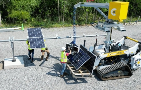 max-usage Workers using CrewMate to move solar panels