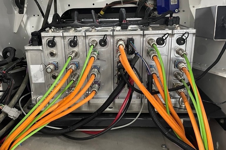 Moog präsentiert AEMS auf der CONEXPO 2026: Modulare Elektronikplattform für elektrische und automatisierte Maschinen